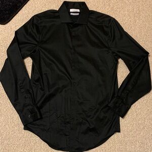 Calvin Klein Men's Sleek Black Dress Shirt